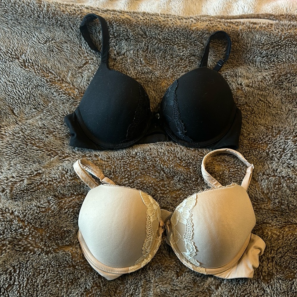 2 Body By Victoria Victorias Secret Bras 32c
